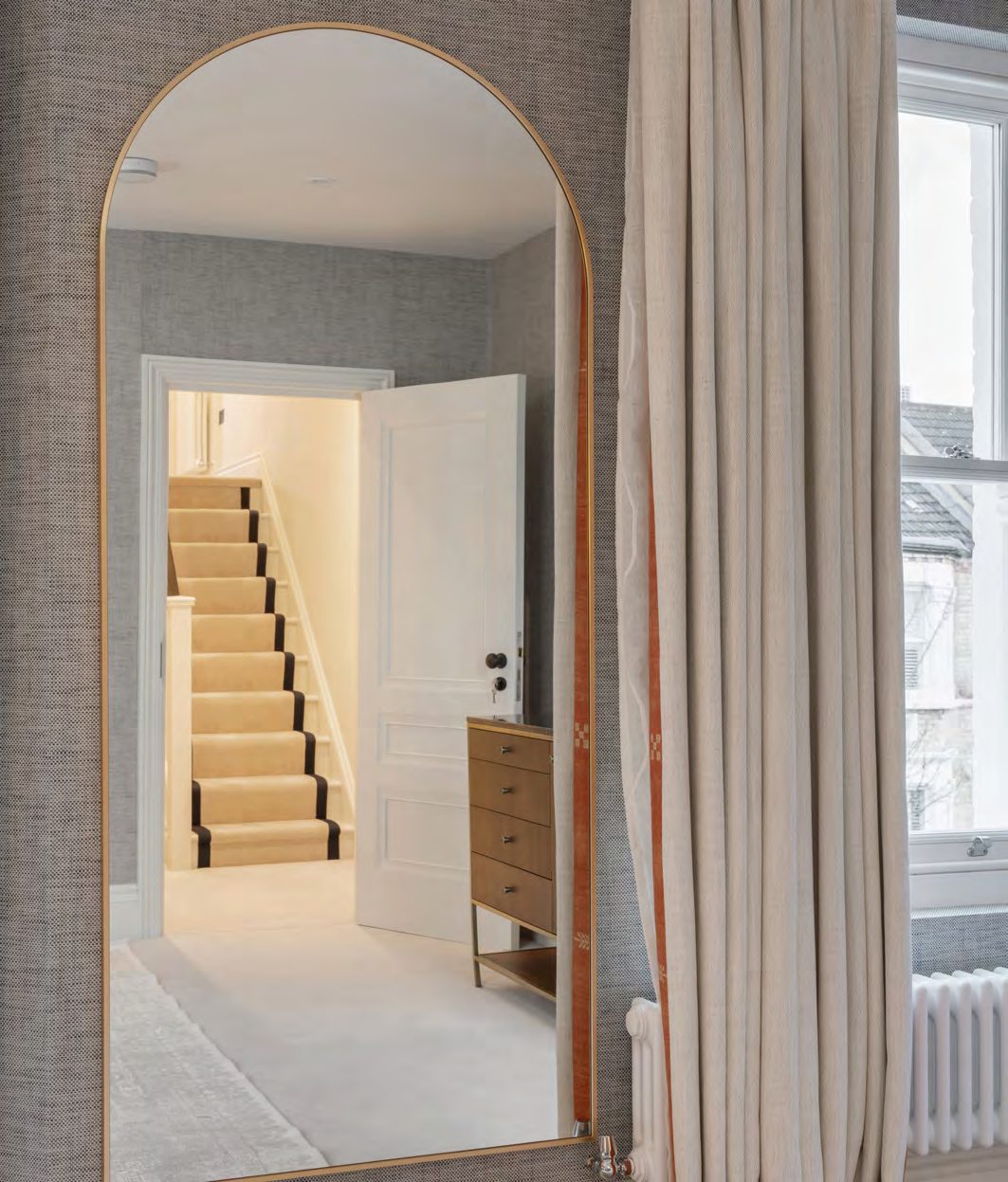 Achilles Road — landing and stair